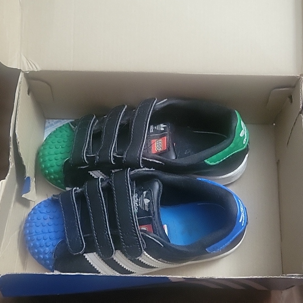Kids adidas sneakers